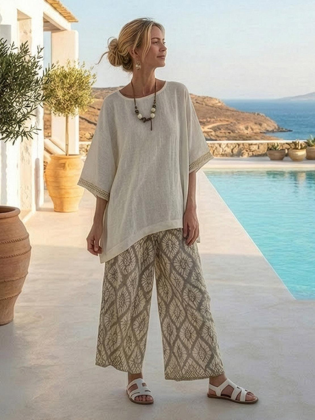 Conjunto de camiseta a rayas y pantalones de pierna ancha