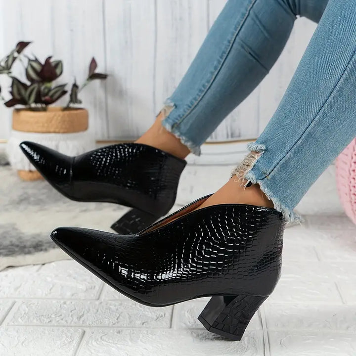 Botines con tacón de bloque texturizado