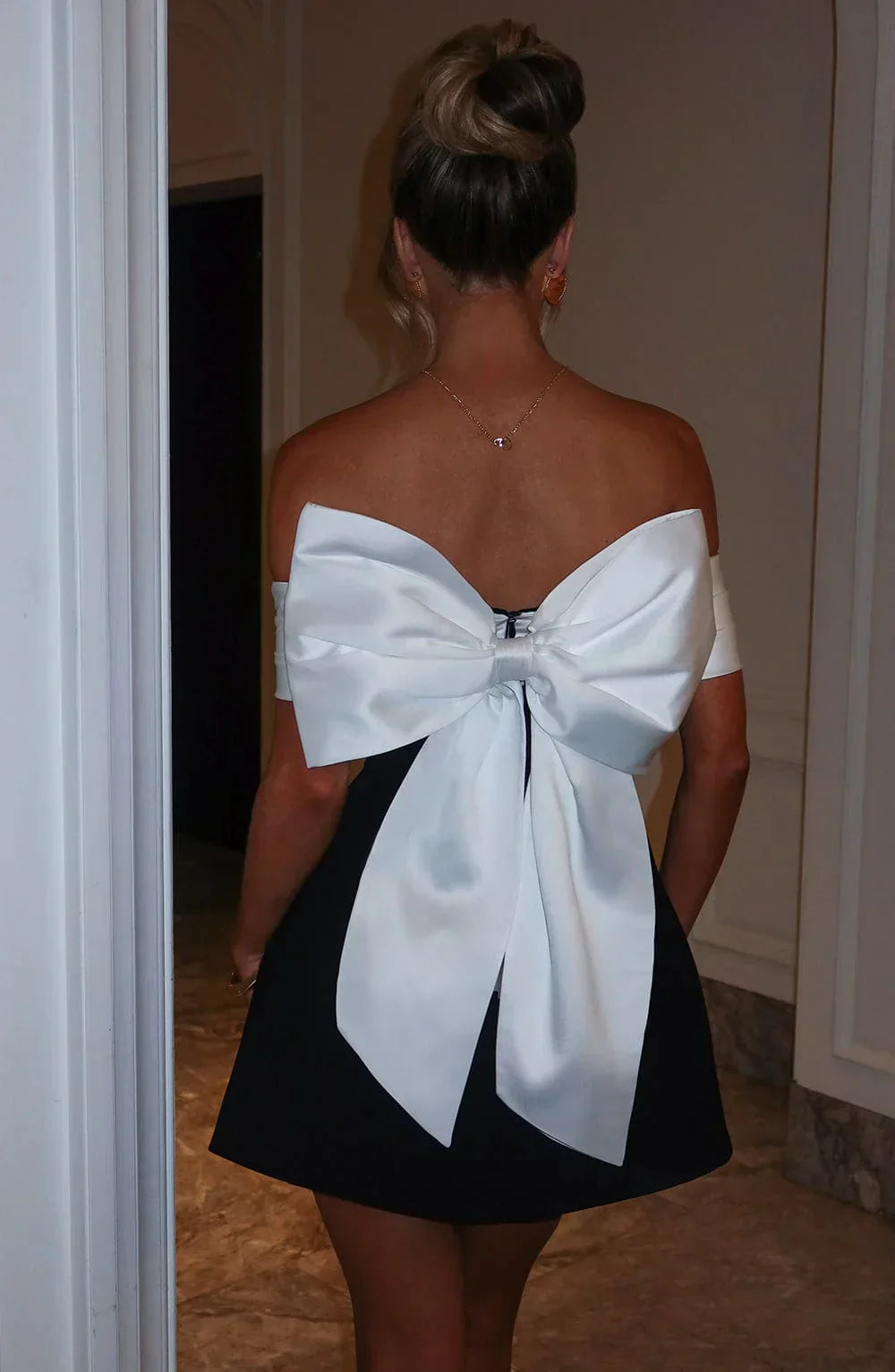 Fashion Modern Mini Dress with Bow Detail for Women