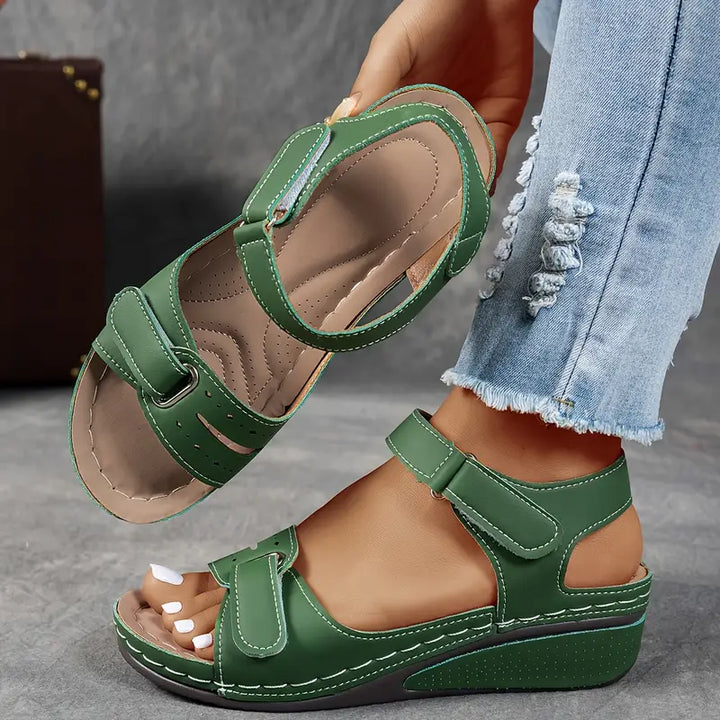 Sandalias ortopédicas con cuña y soporte