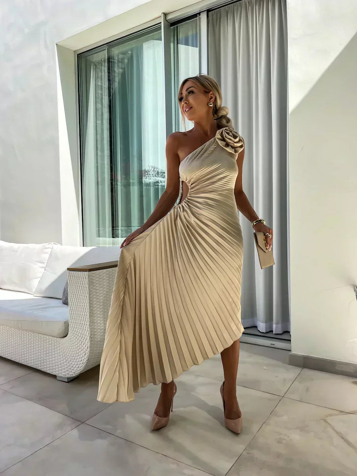 Vestido midi floral para invitadas de boda en bodas de jardín