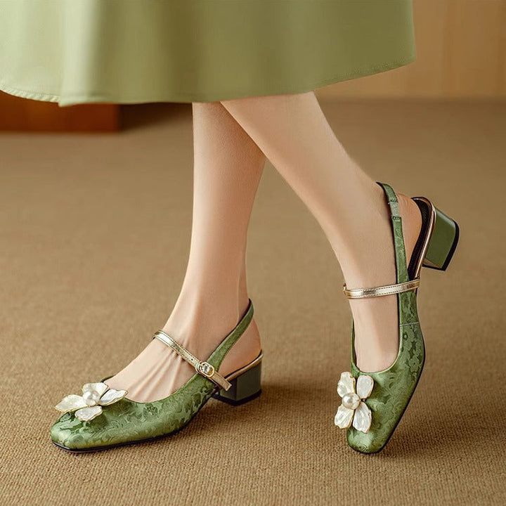 Zapatos de tacón con tira trasera y estampado floral
