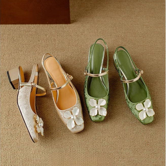 Zapatos de tacón con tira trasera y estampado floral