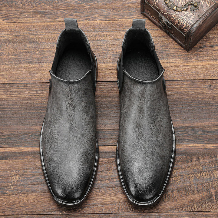 Men’s Sleek Versatile Chelsea Boots for Outdoor Use