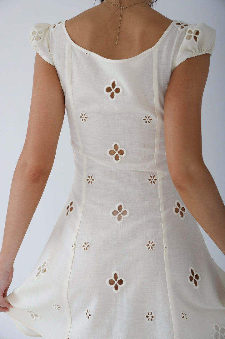 Elegant Women's Subtle Flowing Wedding Guest Dress for Special Occasions