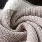 Maglione da uomo spesso a righe con mezza cerniera a maglia