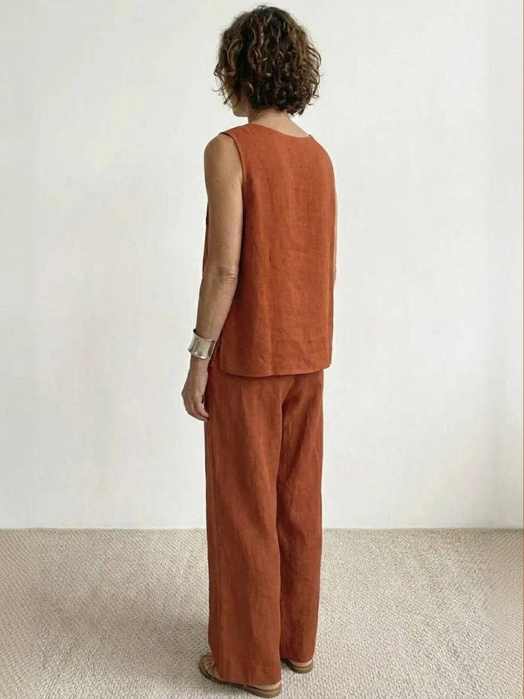 Conjunto de camiseta sin mangas y pantalones de pierna ancha