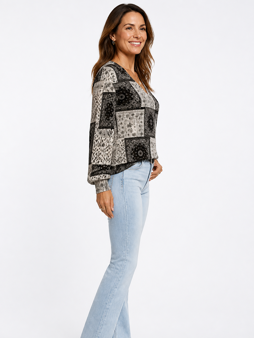 Suéter bohemio con cuello en V y estampado de mezclilla