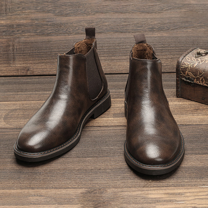 Men’s Sleek Versatile Chelsea Boots for Outdoor Use
