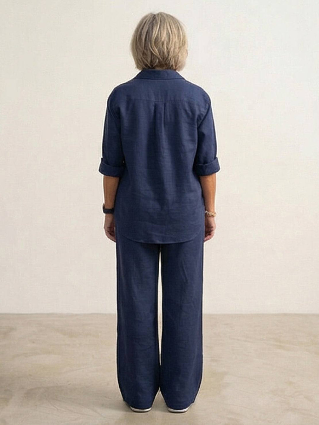 Conjunto de camisa abotonada y pantalones de pierna ancha