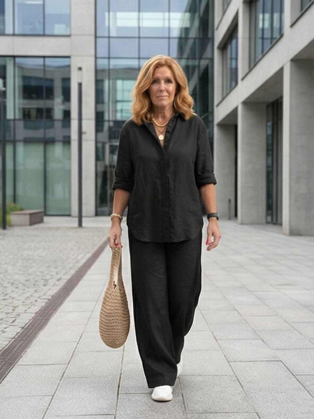 Conjunto de camisa abotonada y pantalones de pierna ancha