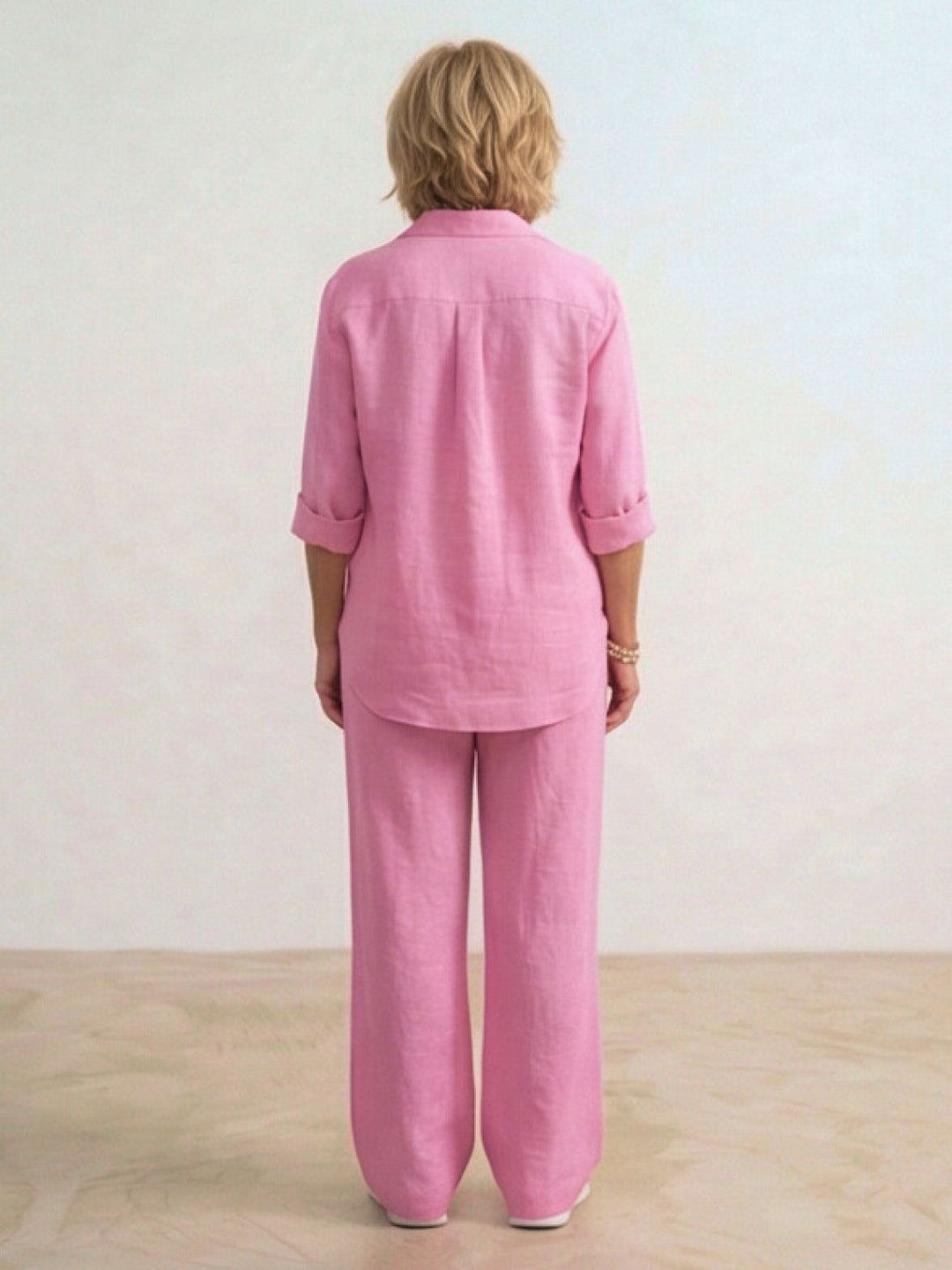 Conjunto de camisa abotonada y pantalones de pierna ancha