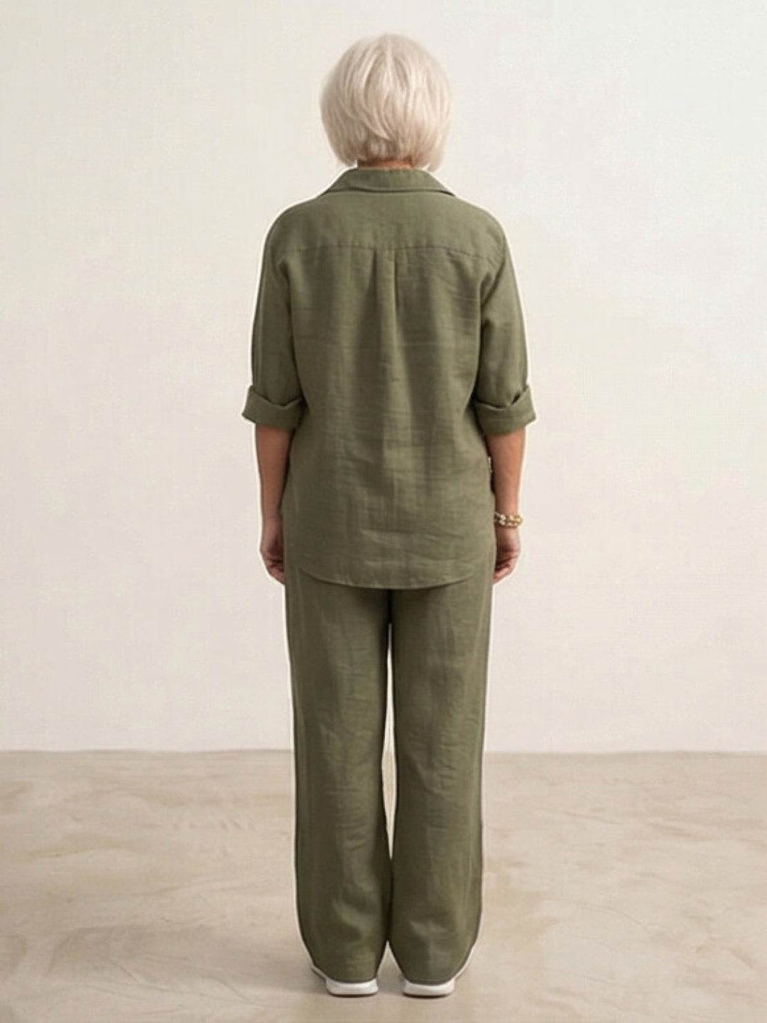 Conjunto de camisa abotonada y pantalones de pierna ancha