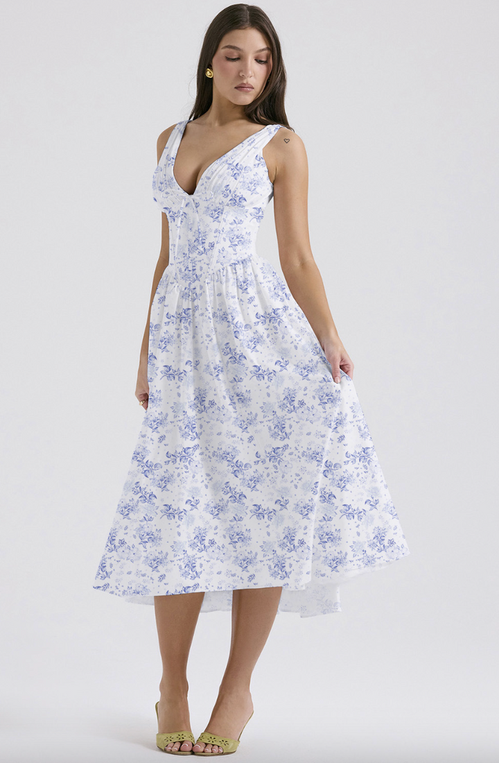 Vestido midi de verano para celebraciones de boda