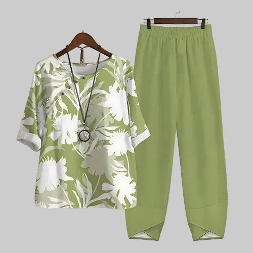 Conjunto de dos piezas con estampado de mariposas