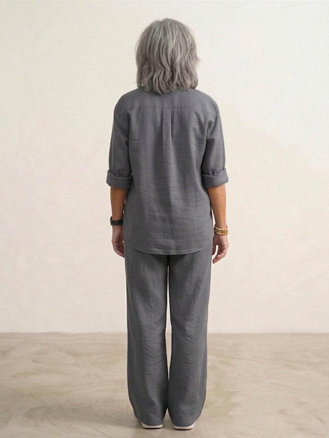 Conjunto de camisa abotonada y pantalones de pierna ancha