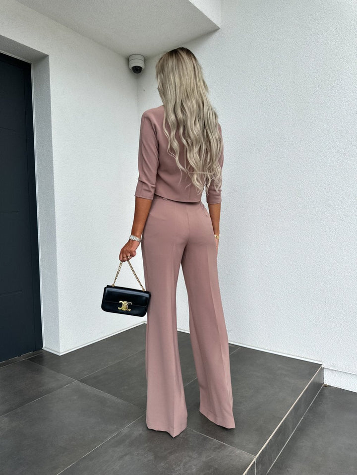 Conjunto de Salón Elegante y Cómodo