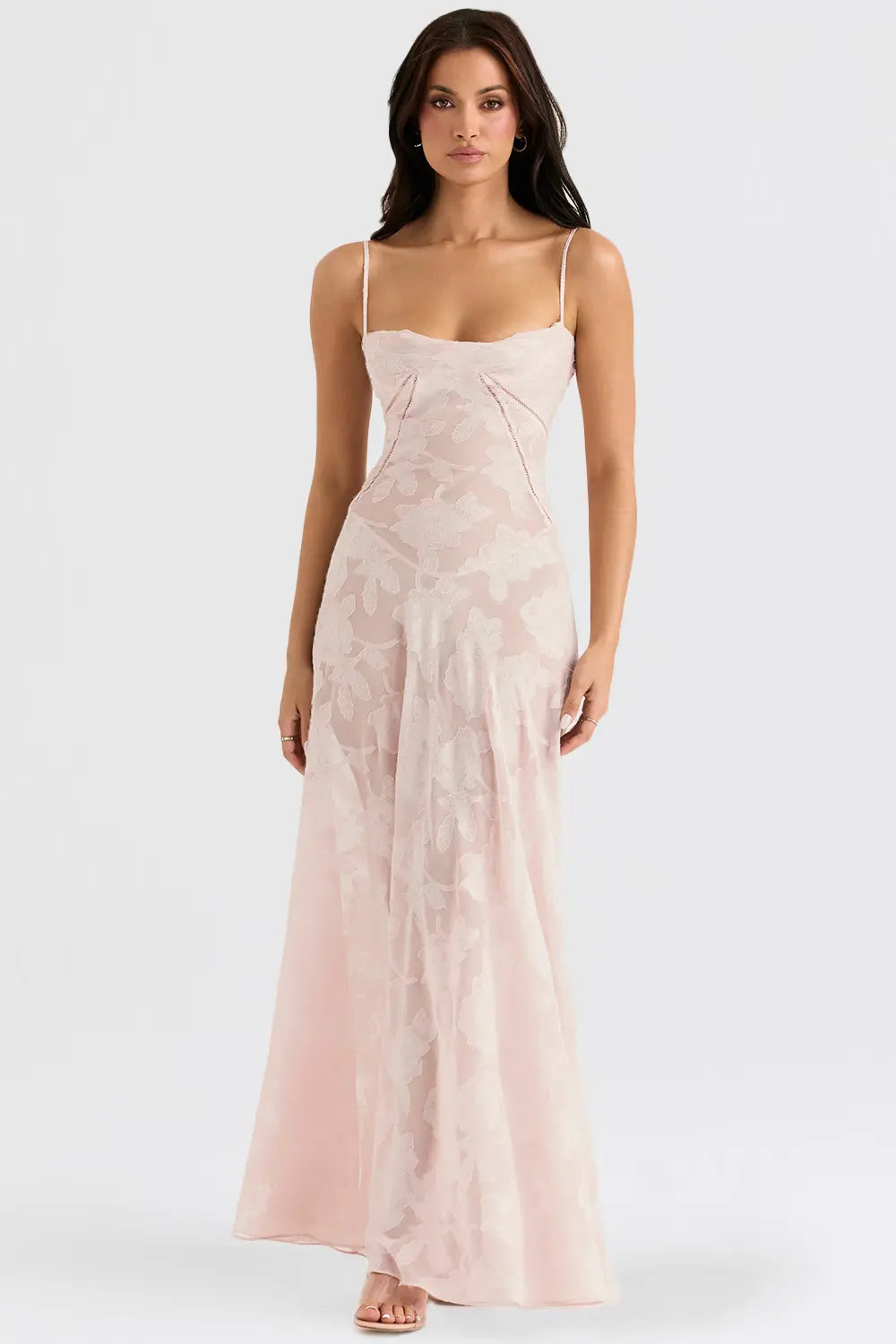 Vestido largo de verano con espalda abierta y tirantes ajustables
