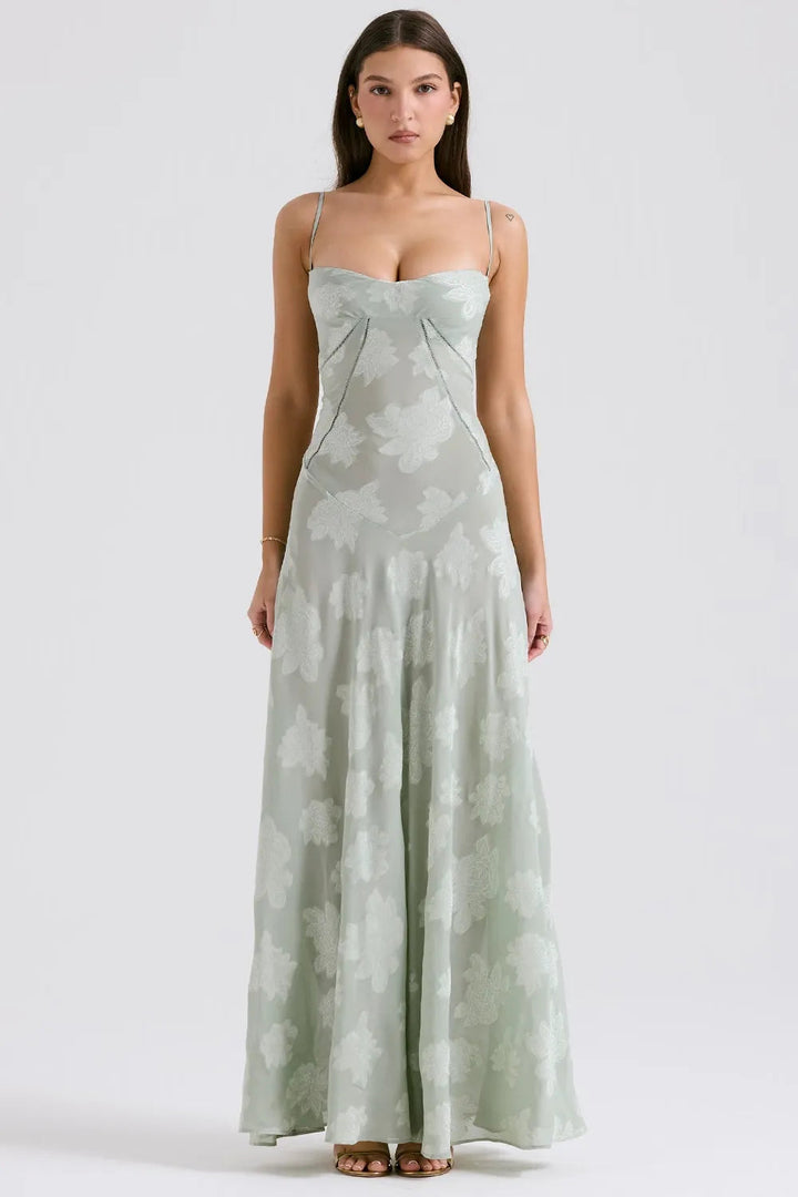 Vestido largo de verano con espalda abierta y tirantes ajustables