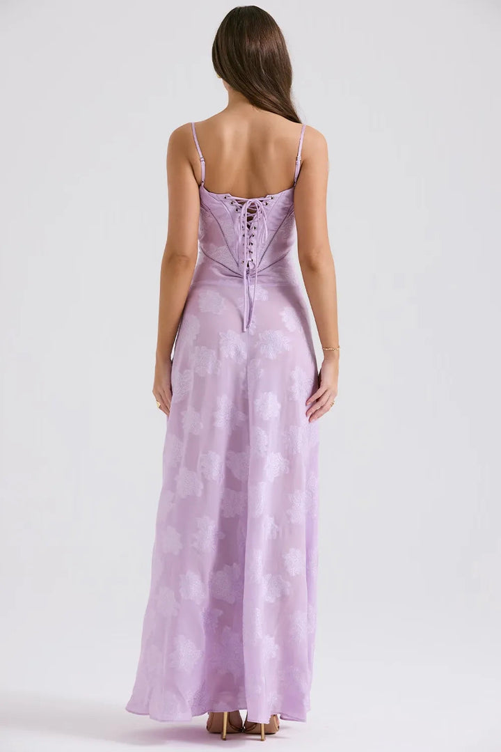 Vestido largo de verano con espalda abierta y tirantes ajustables