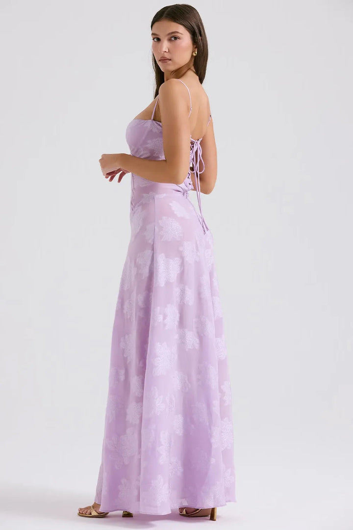 Vestido largo de verano con espalda abierta y tirantes ajustables
