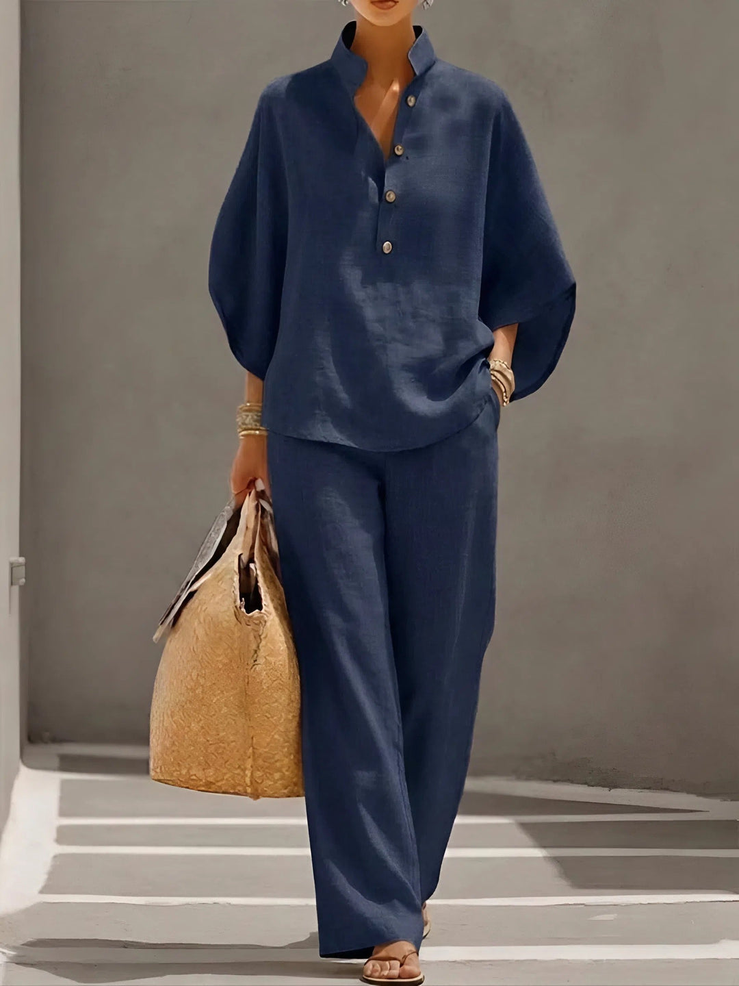 Conjunto a juego de pantalón ancho y camisa abotonada