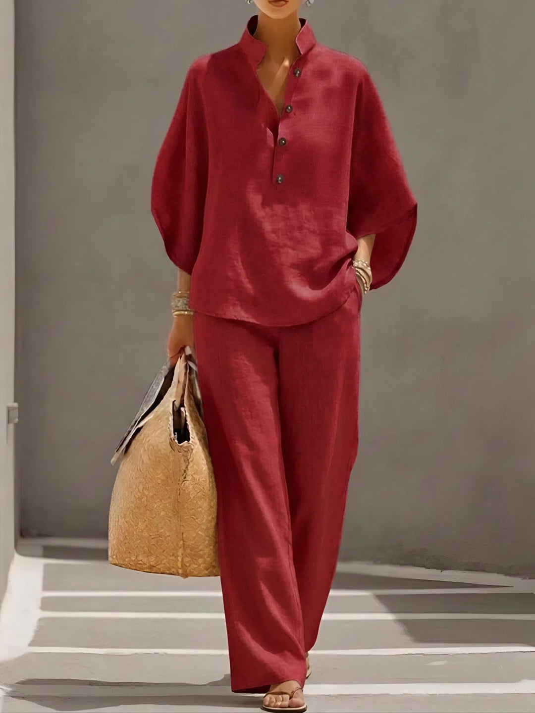 Conjunto a juego de pantalón ancho y camisa abotonada