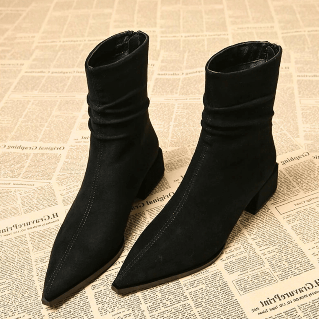Minimal Everyday Boots