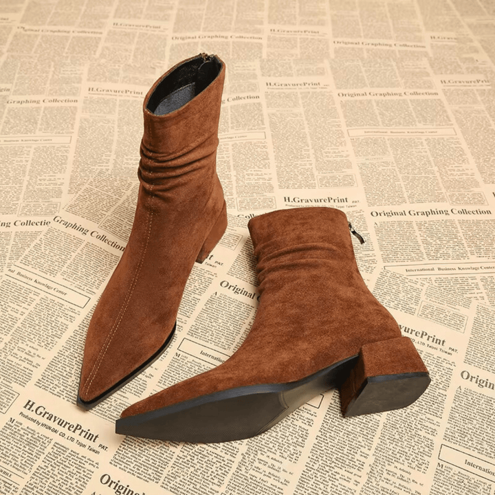 Minimal Everyday Boots