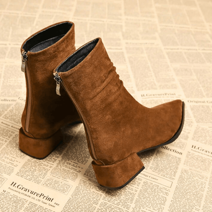 Minimal Everyday Boots